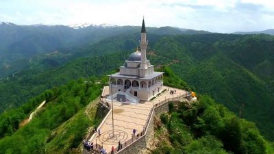 Kıbledağı Camii
