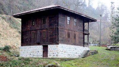 Meyvalı Köyü Camii