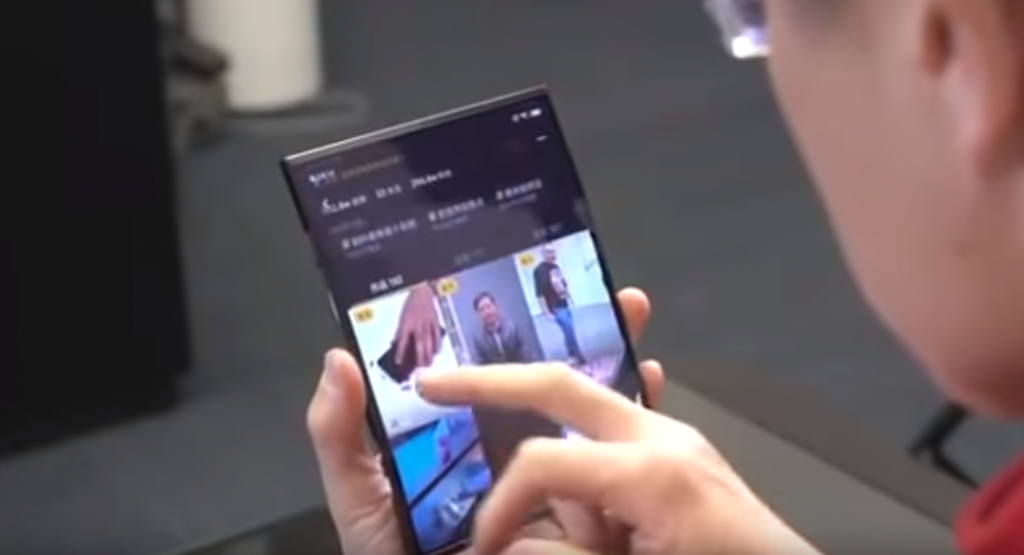 Xiaomi’den katlanabilir telefon
