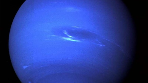 Hubble, Neptün’deki dev fırtınanın doğuşunu yakaladı
